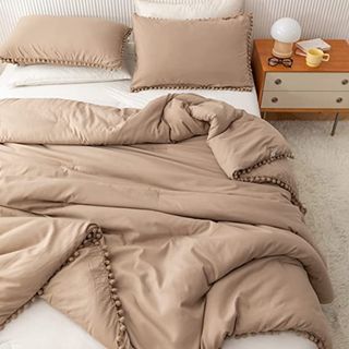 YIRDDEO Taupe Twin Ball Pom Fringe Design Comforter Set With Sham